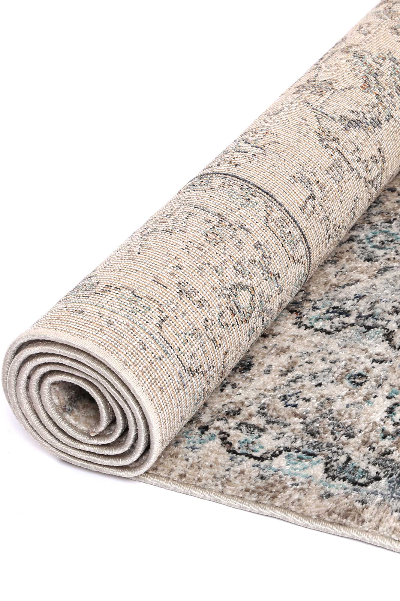 Ezra Grey Traditional Rug