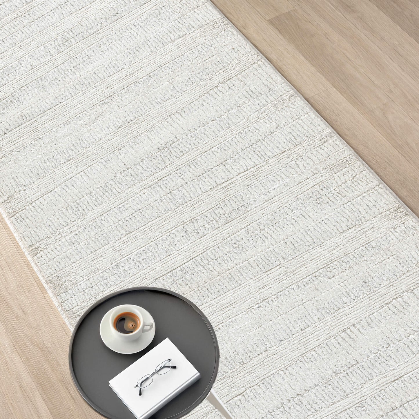 Weston 737 Linen Runner