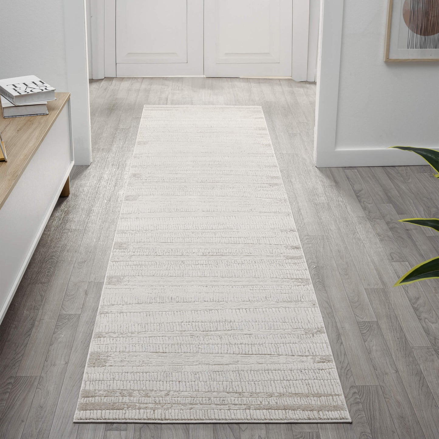 Weston 737 Linen Runner